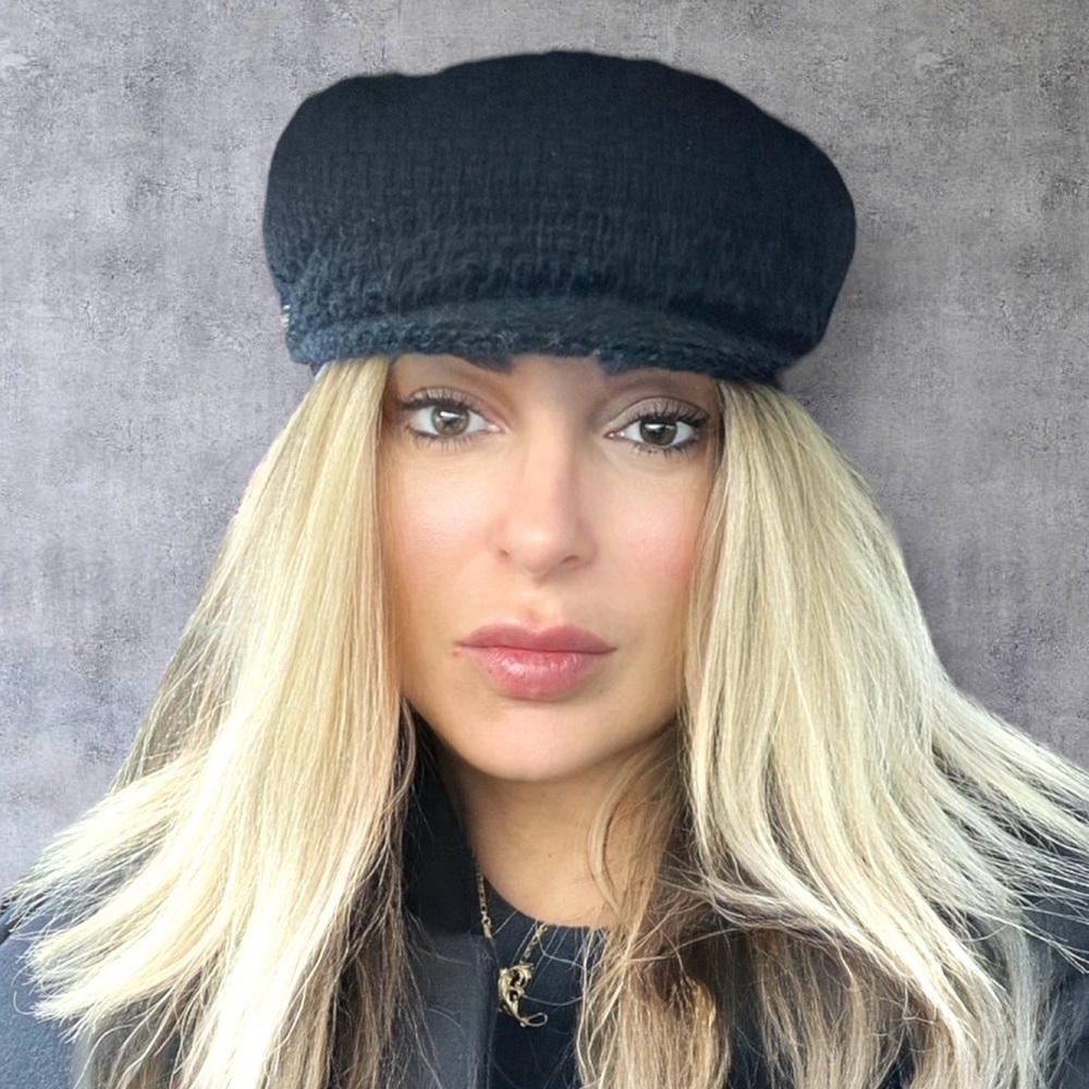CHANEL Tweed Newsboy Cap - Picture 5 of 5